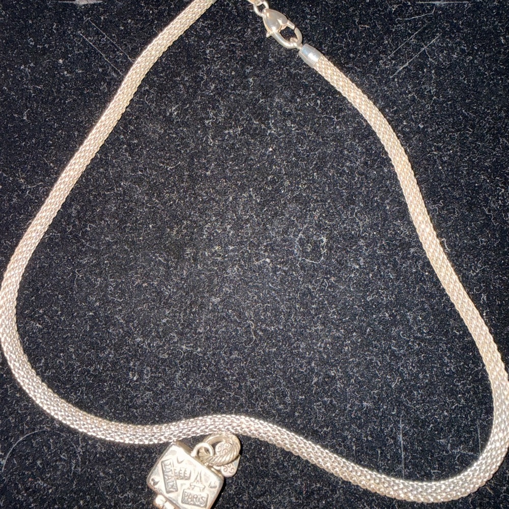 Brighton Elegant Silver Necklace HOT deal🔥🔥🔥🔥🔥no clasp